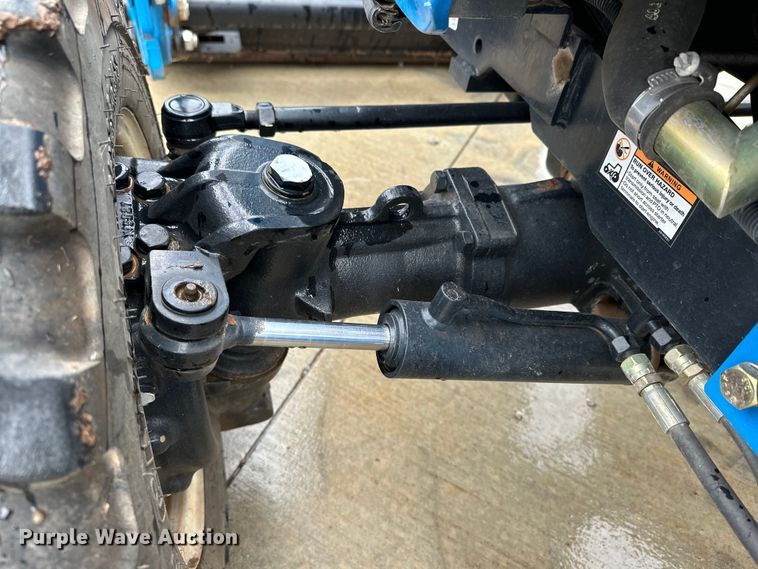 image for item DO6956 2015 LS Mtron XG3032H MFWD tractor