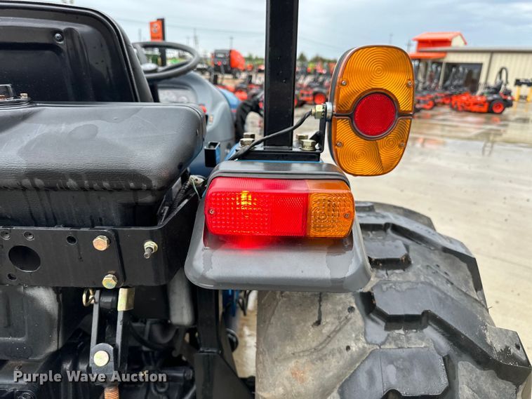 image for item DO6956 2015 LS Mtron XG3032H MFWD tractor