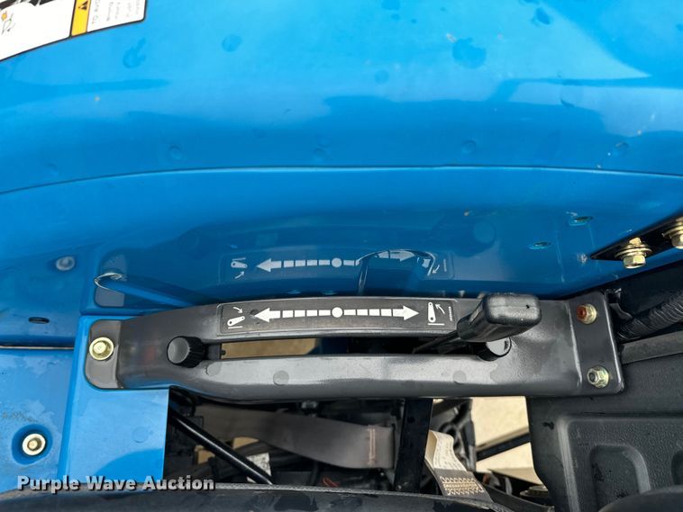 image for item DO6956 2015 LS Mtron XG3032H MFWD tractor