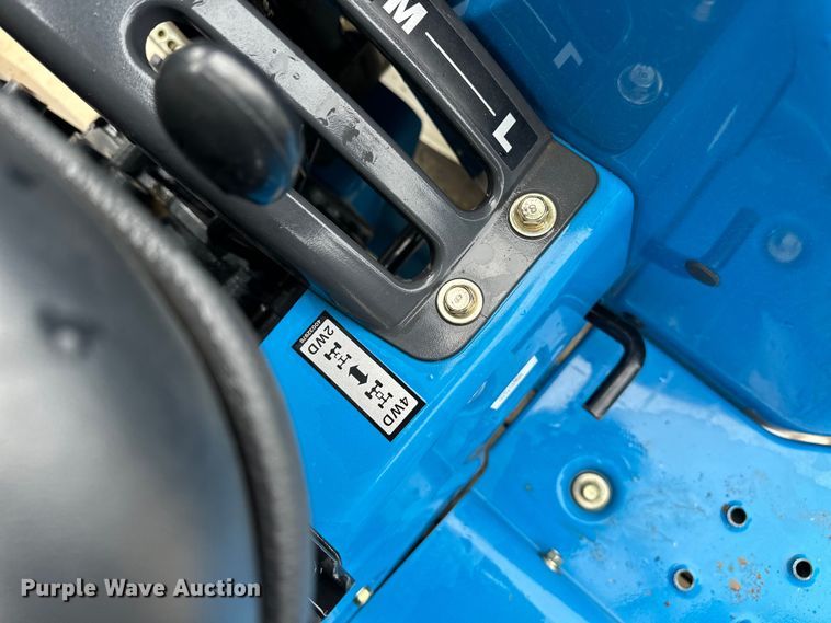 image for item DO6956 2015 LS Mtron XG3032H MFWD tractor