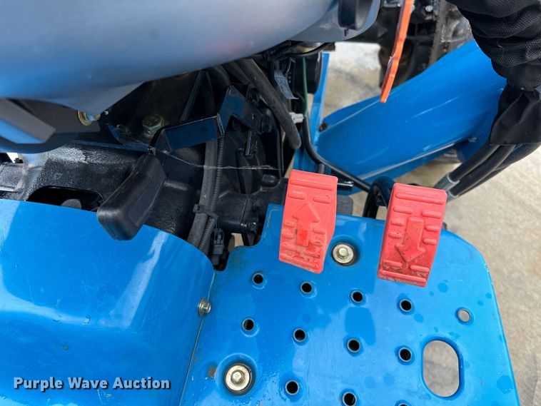 image for item DO6956 2015 LS Mtron XG3032H MFWD tractor