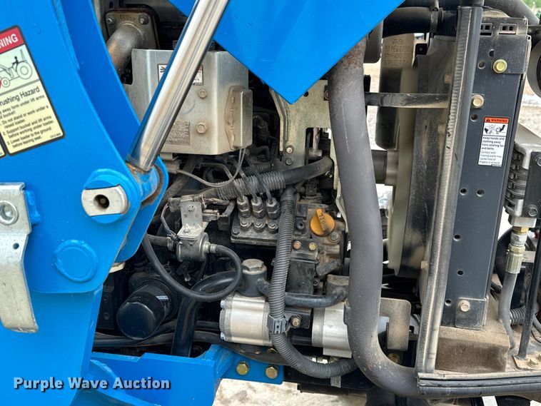 image for item DO6956 2015 LS Mtron XG3032H MFWD tractor