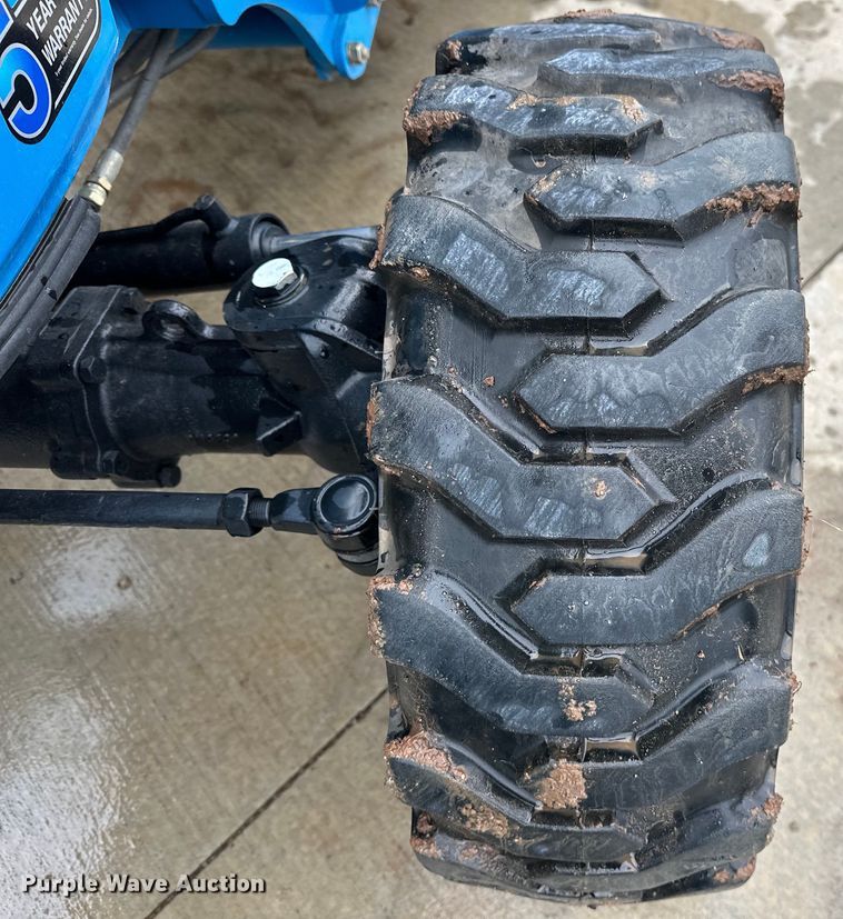 image for item DO6956 2015 LS Mtron XG3032H MFWD tractor