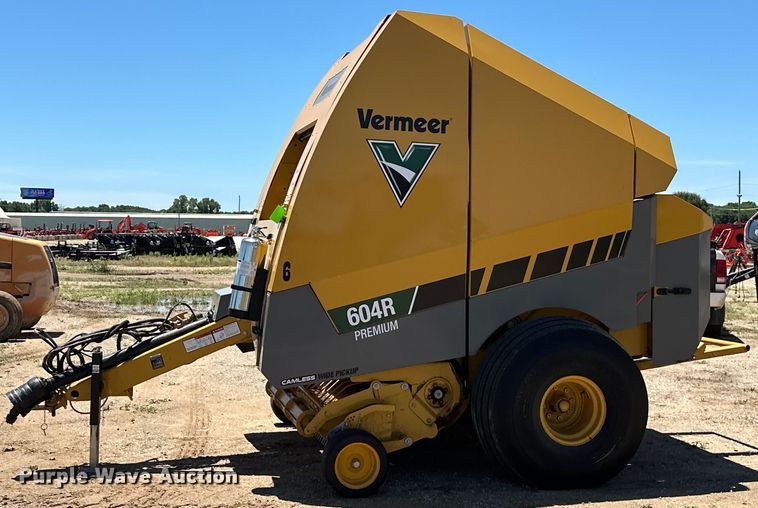 image for item DO6959 2021 Vermeer  604R Premium  round baler