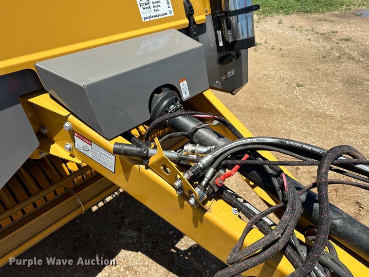 image for item DO6959 2021 Vermeer  604R Premium  round baler