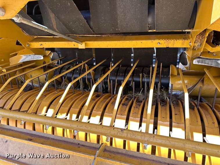 image for item DO6959 2021 Vermeer  604R Premium  round baler