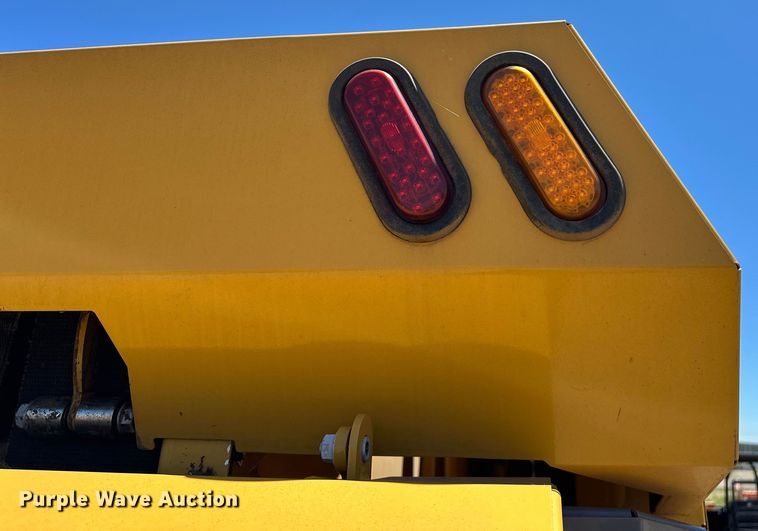 image for item DO6959 2021 Vermeer  604R Premium  round baler