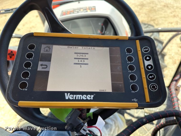image for item DO6959 2021 Vermeer  604R Premium  round baler