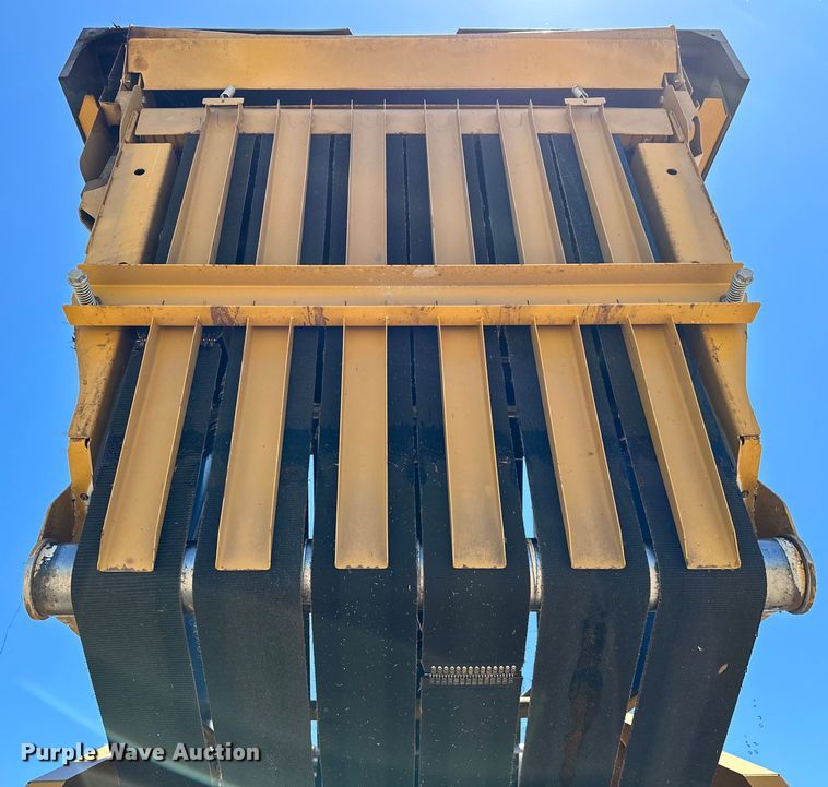 image for item DO6959 2021 Vermeer  604R Premium  round baler