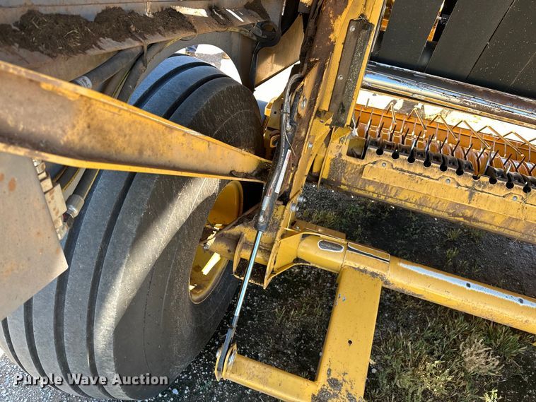 image for item DO6959 2021 Vermeer  604R Premium  round baler