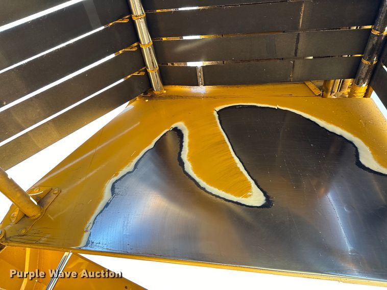 image for item DO6959 2021 Vermeer  604R Premium  round baler