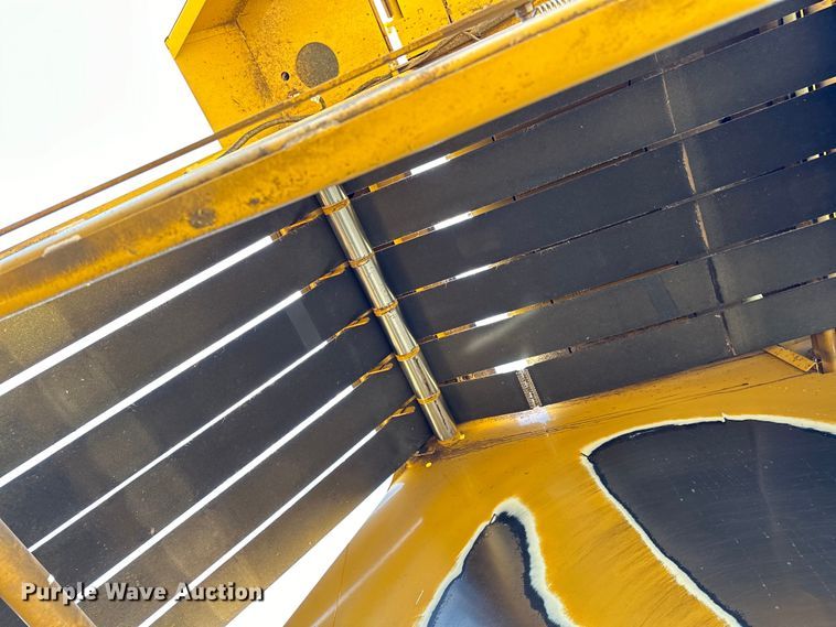 image for item DO6959 2021 Vermeer  604R Premium  round baler