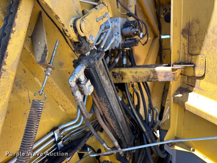 image for item DO6959 2021 Vermeer  604R Premium  round baler