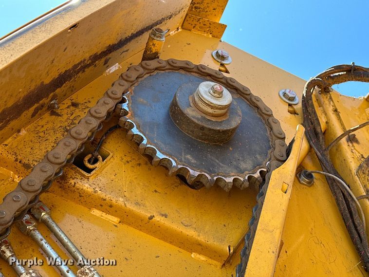 image for item DO6959 2021 Vermeer  604R Premium  round baler