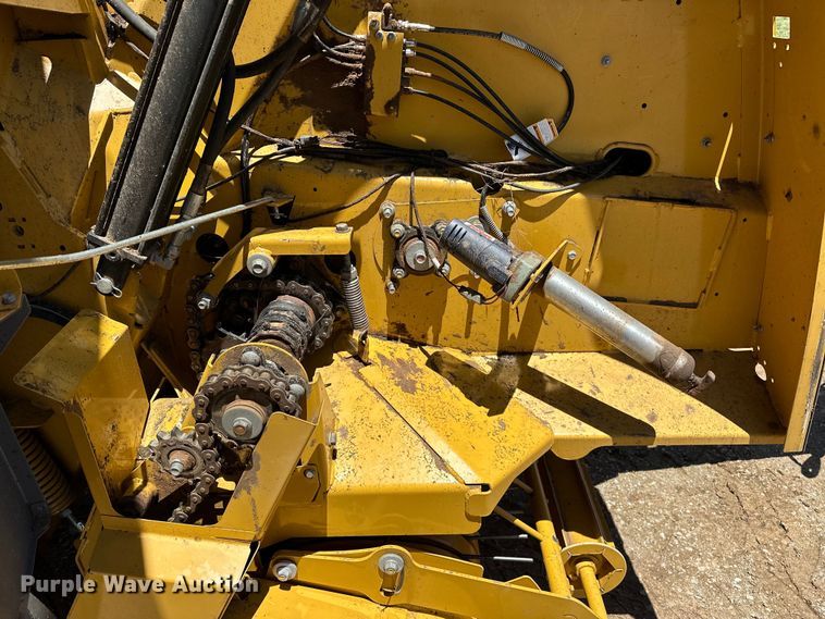 image for item DO6959 2021 Vermeer  604R Premium  round baler