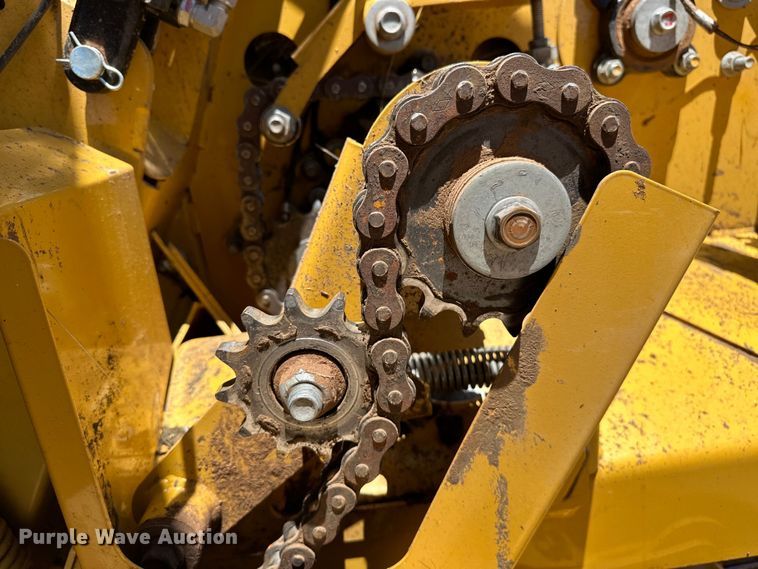 image for item DO6959 2021 Vermeer  604R Premium  round baler