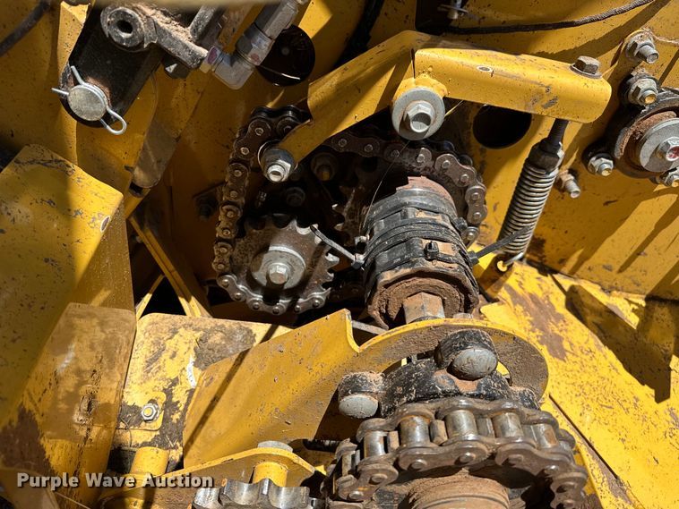 image for item DO6959 2021 Vermeer  604R Premium  round baler