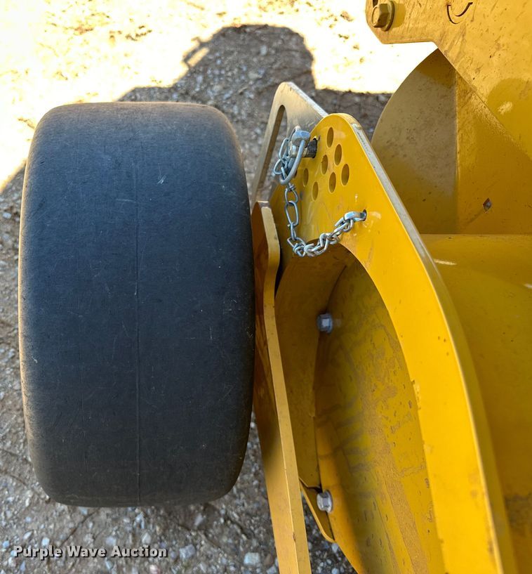 image for item DO6959 2021 Vermeer  604R Premium  round baler