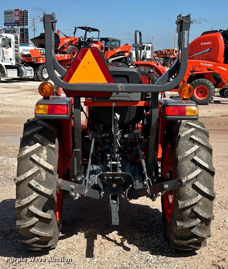 image for item DO6961 2021 Kubota L3901D MFWD tractor