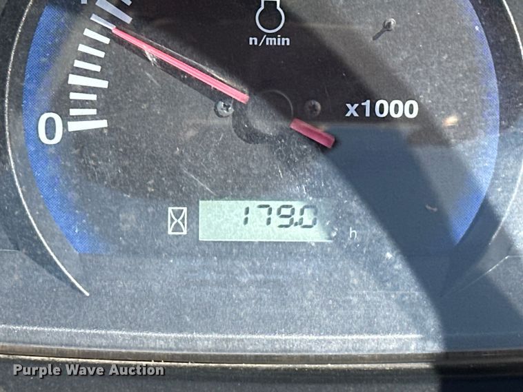 image for item DO6961 2021 Kubota L3901D MFWD tractor