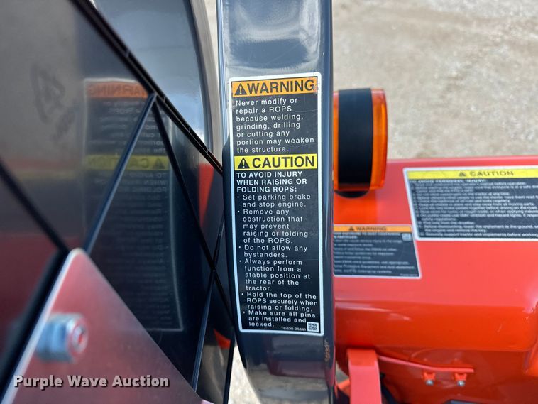 image for item DO6961 2021 Kubota L3901D MFWD tractor