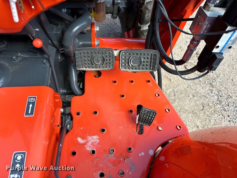 image for item DO6961 2021 Kubota L3901D MFWD tractor