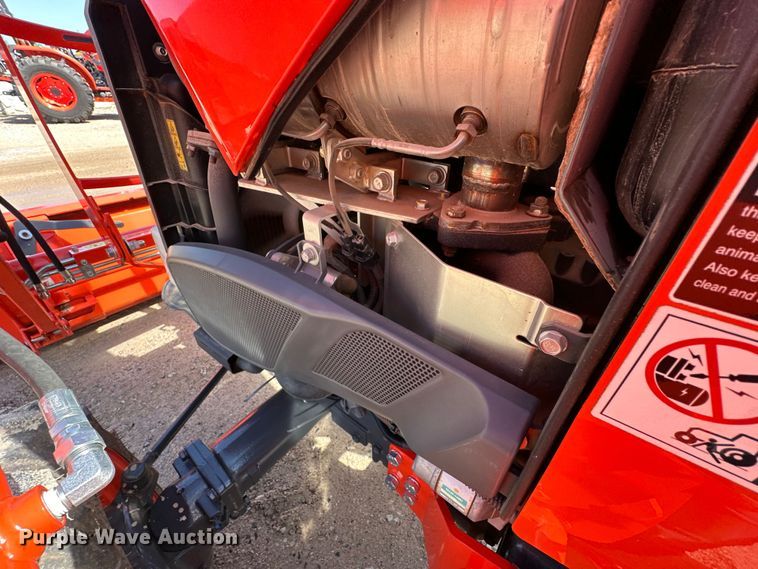 image for item DO6961 2021 Kubota L3901D MFWD tractor