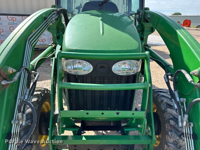 image for item DO6962 2011 John Deere  4720 MFWD tractor