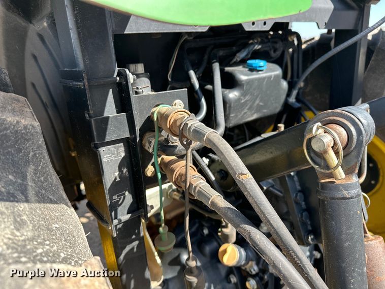image for item DO6962 2011 John Deere  4720 MFWD tractor