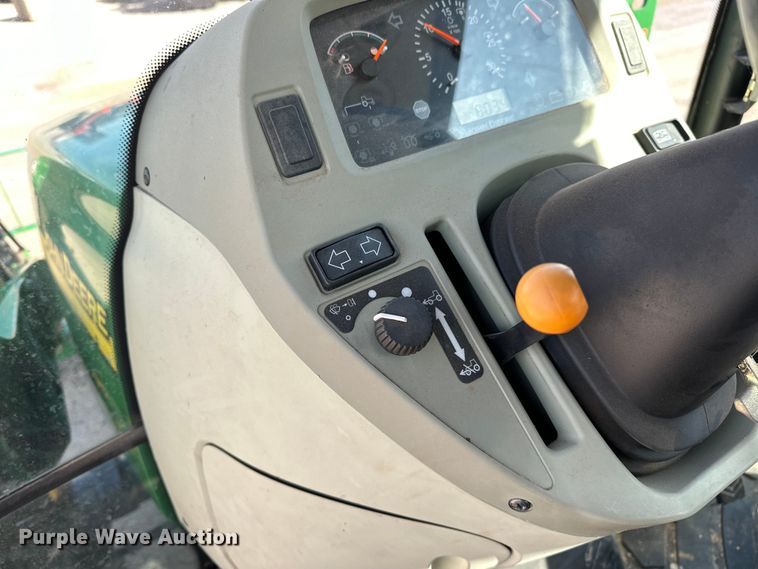 image for item DO6962 2011 John Deere  4720 MFWD tractor