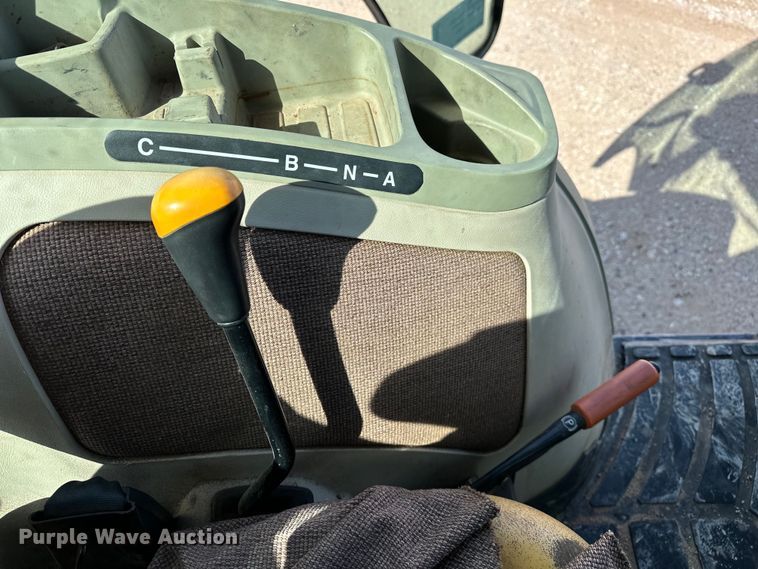 image for item DO6962 2011 John Deere  4720 MFWD tractor