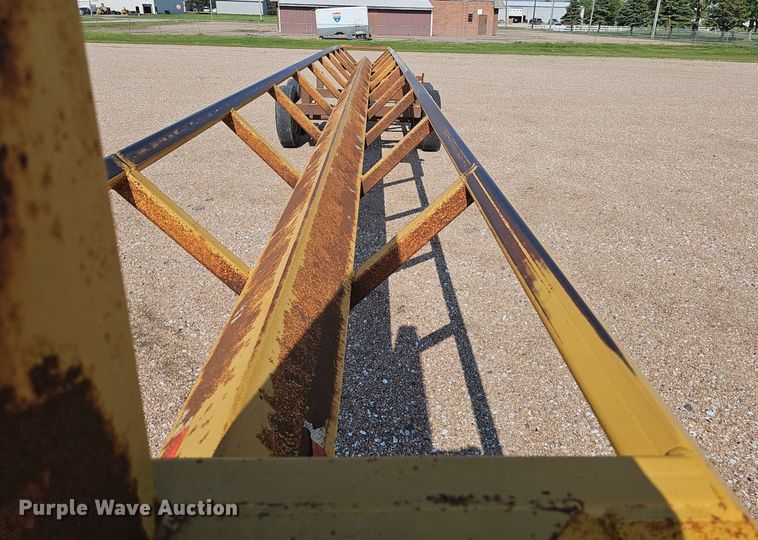 image for item DP0908 Hay bale trailer