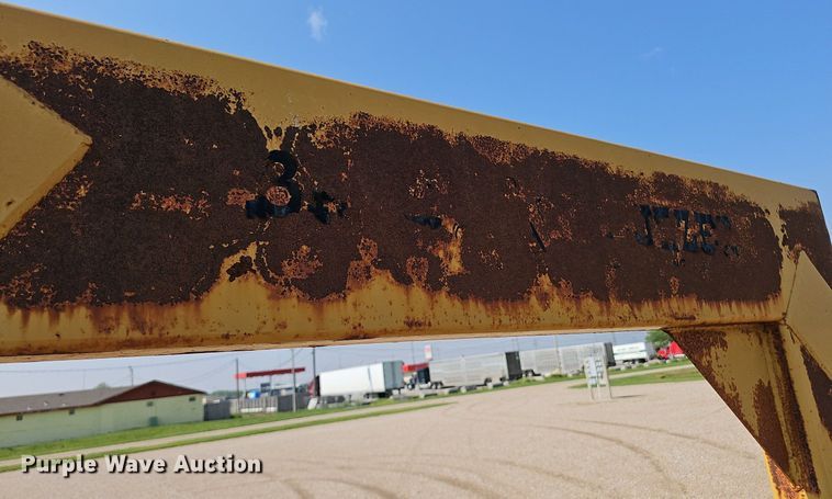 image for item DP0908 Hay bale trailer