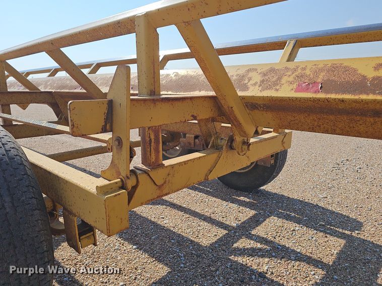 image for item DP0908 Hay bale trailer