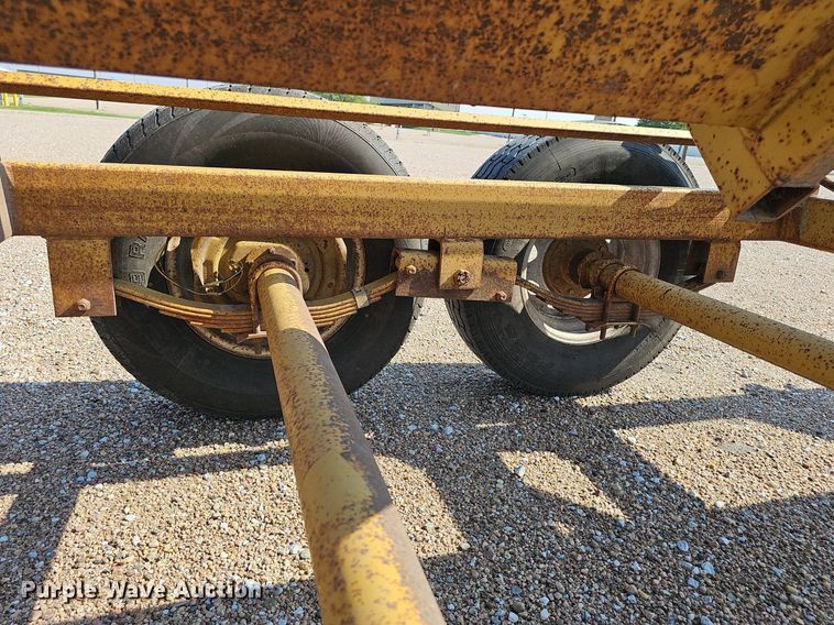 image for item DP0908 Hay bale trailer