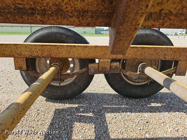 image for item DP0908 Hay bale trailer