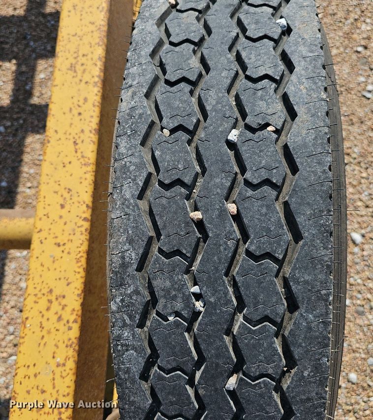 image for item DP0908 Hay bale trailer