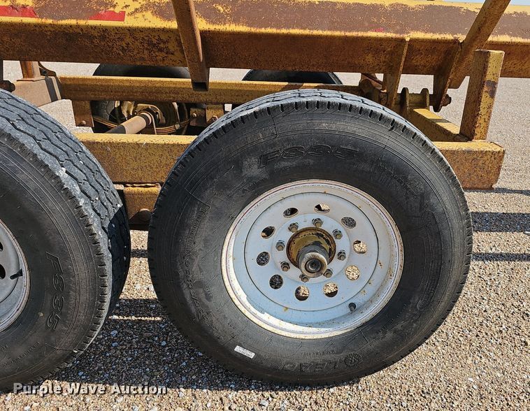 image for item DP0908 Hay bale trailer