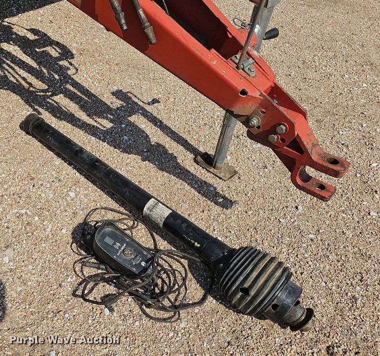 image for item DP0910 2005 New Holland BR780 round baler