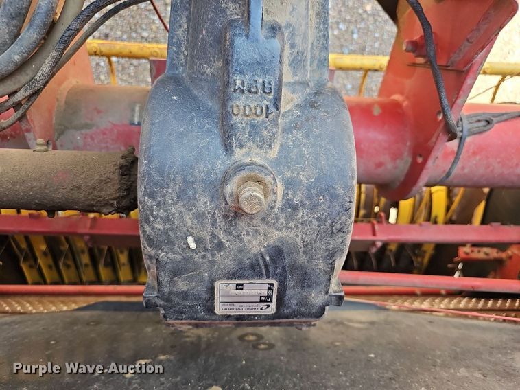 image for item DP0910 2005 New Holland BR780 round baler