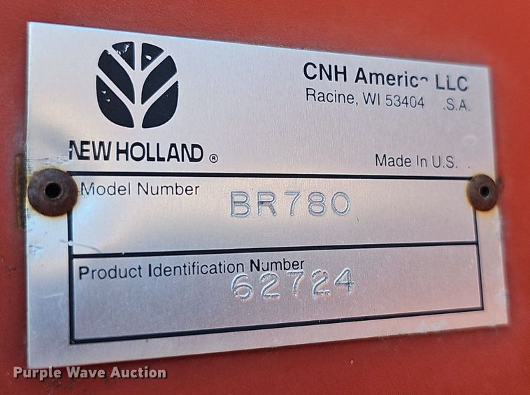 image for item DP0910 2005 New Holland BR780 round baler