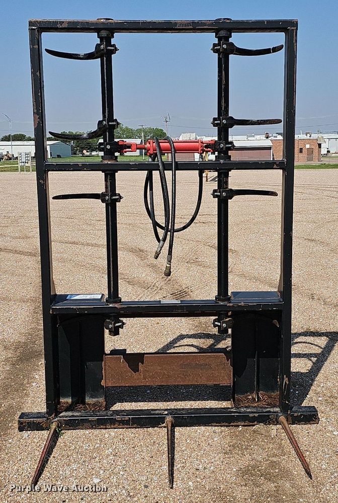 image for item DP0911 2006 Phiber Econo bale grabber