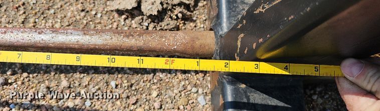 image for item DP0911 2006 Phiber Econo bale grabber