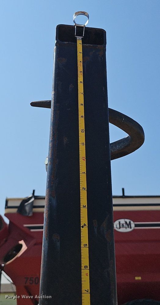 image for item DP0911 2006 Phiber Econo bale grabber