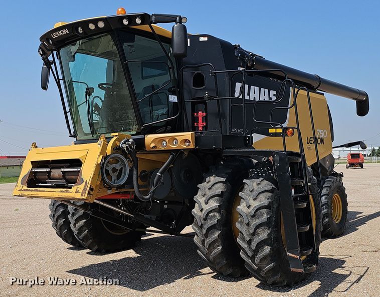 image for item DP0914 2012 Claas 750  combine