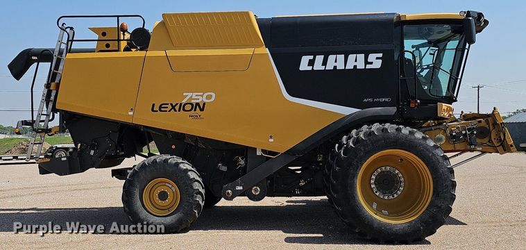image for item DP0914 2012 Claas 750  combine