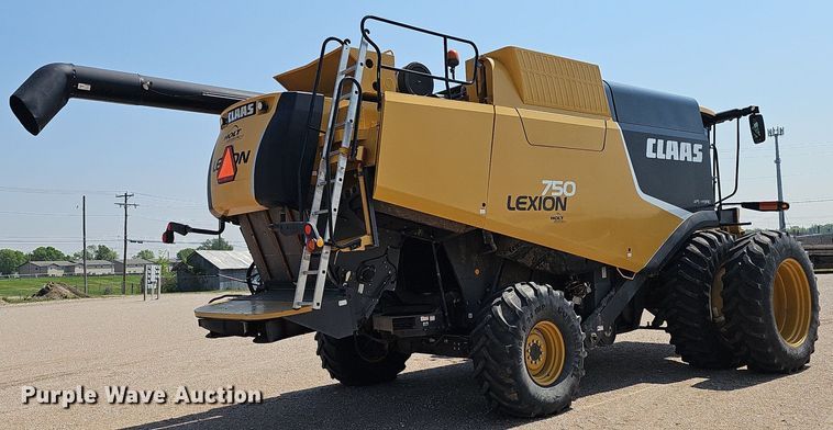 image for item DP0914 2012 Claas 750  combine