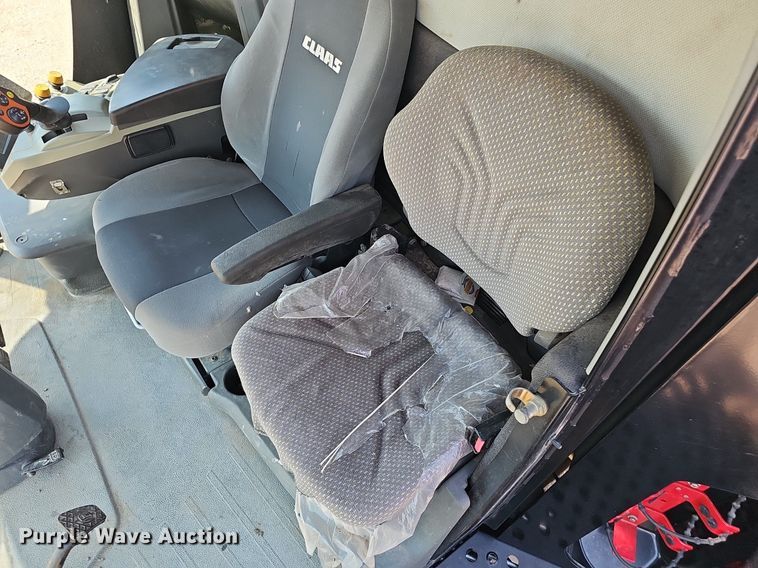 image for item DP0914 2012 Claas 750  combine