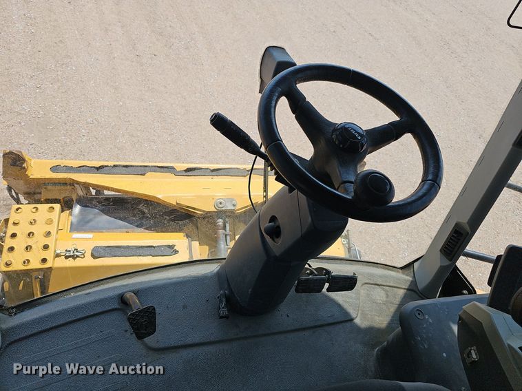 image for item DP0914 2012 Claas 750  combine