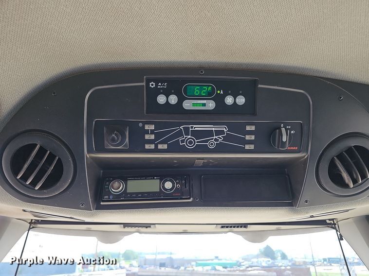 image for item DP0914 2012 Claas 750  combine